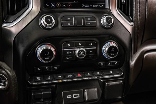 Used 2022 GMC Sierra 3500 Denali w/ Denali Ultimate Package AWD/4WD image 28