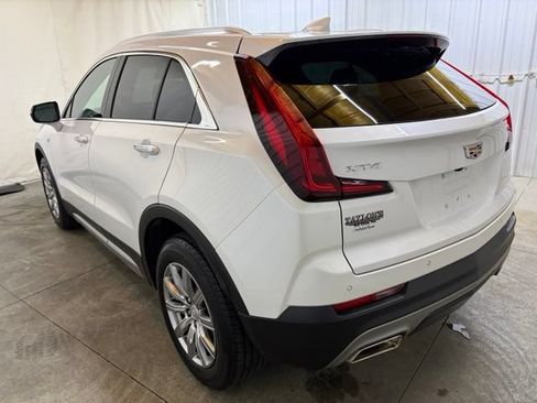 Used 2023 Cadillac XT4 Premium Luxury w/ Technology Package AWD/4WD image 8