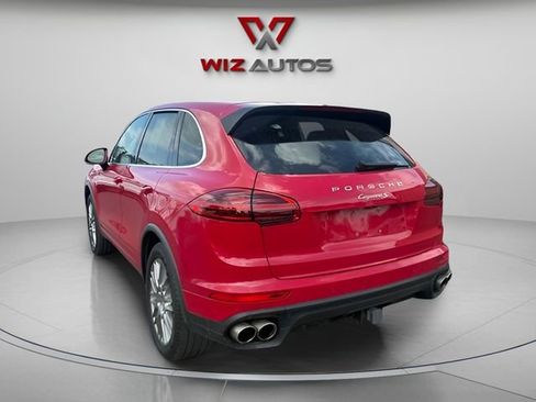 Used 2017 Porsche Cayenne S w/ Premium Package AWD/4WD image 3