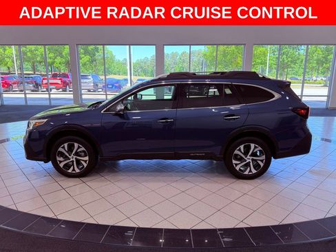 Used 2022 Subaru Outback Touring AWD/4WD image 4