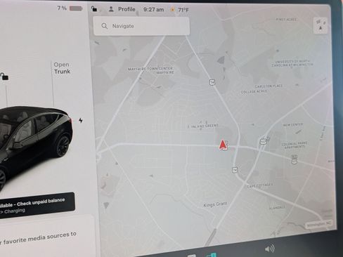 Used 2022 Tesla Model Y Long Range AWD/4WD image 21