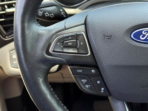 Used 2019 Ford Escape Titanium FWD image 35