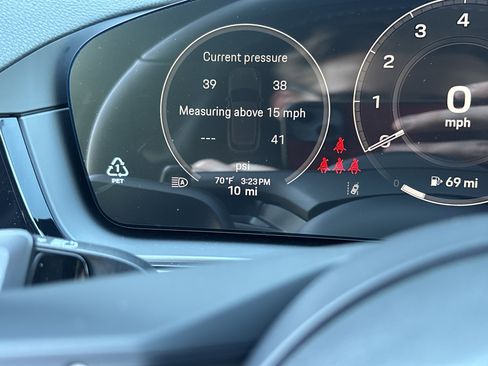 New 2026 Porsche Cayenne image 16