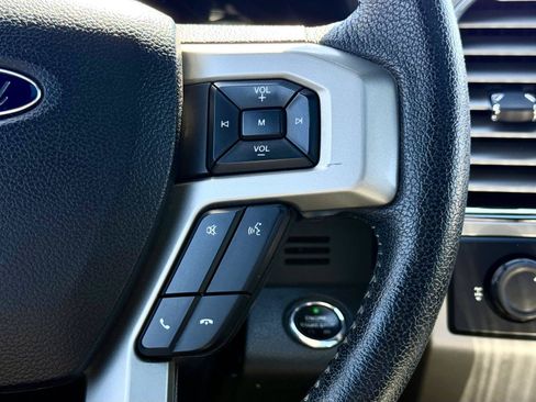 Used 2015 Ford F150 Lariat w/ Equipment Group 501A Mid AWD/4WD image 21