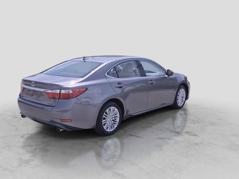 Used 2013 Lexus ES 350 w/ Luxury Pkg FWD image 8