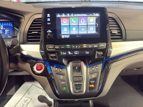 Used 2018 Honda Odyssey Elite image 18