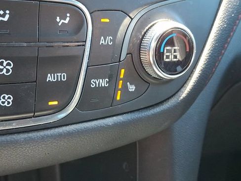 Used 2023 Chevrolet Equinox RS FWD image 23