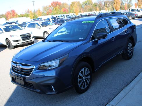 Used 2022 Subaru Outback image 3