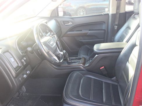 Used 2020 GMC Canyon Denali image 15