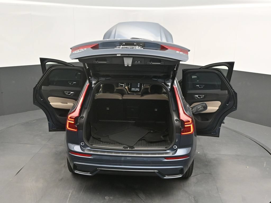 Certified 2026 Volvo XC60 B5 Plus AWD/4WD image 40