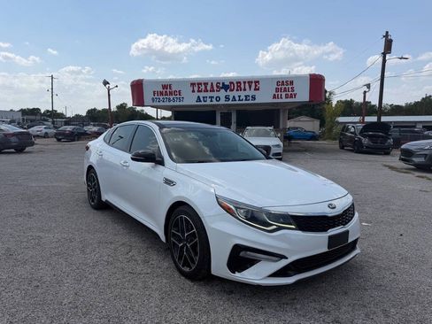 Used 2020 Kia Optima SE FWD image 1