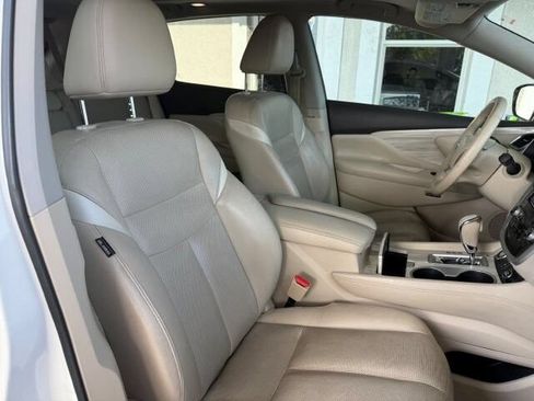 Used 2015 Nissan Murano SL w/ SL Technology Package FWD image 12