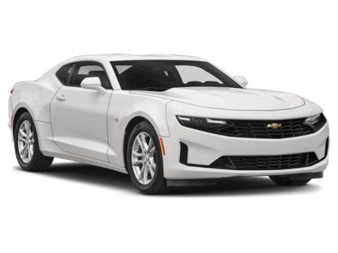 Used 2021 Chevrolet Camaro LT w/ Technology Package RWD image 9