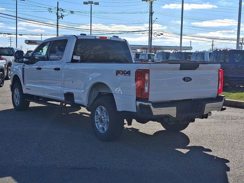 New 2026 Ford F250 XLT w/ FX4 Off-Road Package image 5