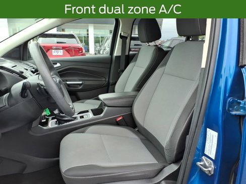 Used 2017 Ford Escape SE w/ SE Cold Weather Package AWD/4WD image 21