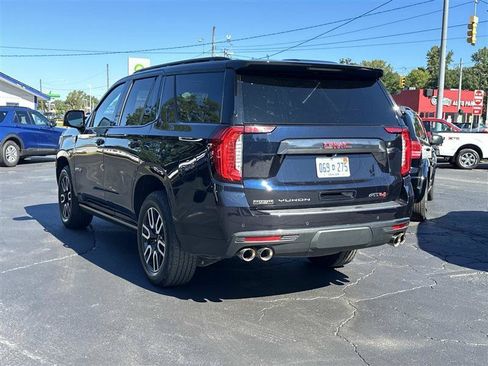 Used 2023 GMC Yukon AT4 w/ AT4 Premium Package AWD/4WD image 3