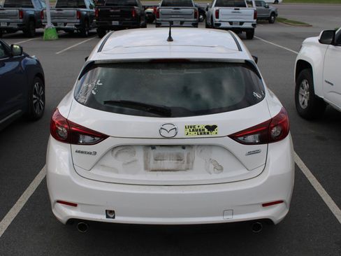 Used 2017 MAZDA MAZDA3 Sport FWD image 6