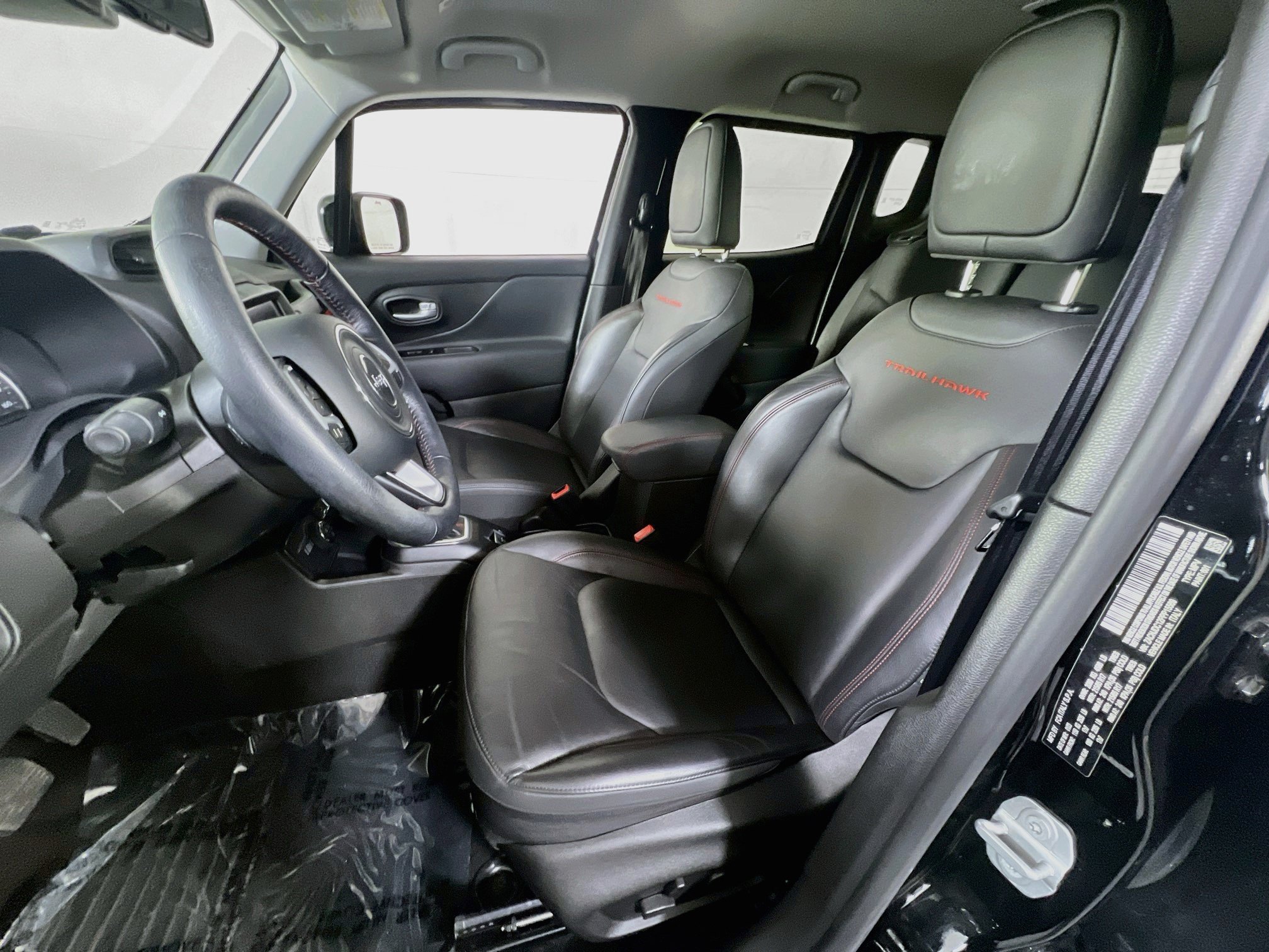 Used 2023 Jeep Renegade Trailhawk w/ Trailhawk Elite Group AWD/4WD image 21