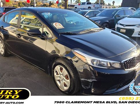 Used 2017 Kia Forte LX FWD image 1