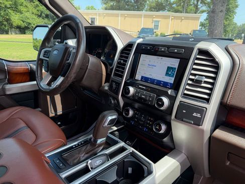 Used 2020 Ford F150 King Ranch w/ Equipment Group 601A Luxury AWD/4WD image 14