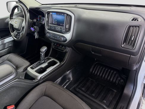 Used 2022 Chevrolet Colorado LT w/ Fleet Safety Package image 29