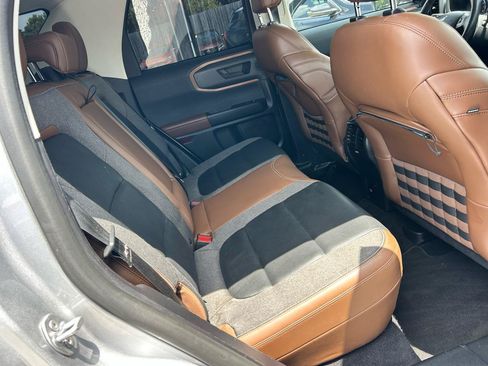 Used 2021 Ford Bronco Sport Outer Banks w/ Outer Banks Package AWD/4WD image 11