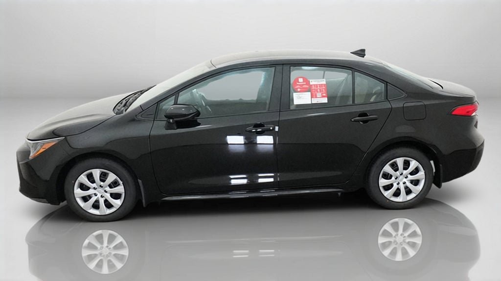 New 2027 Toyota Corolla LE FWD image 3