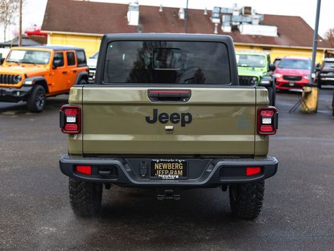 New 2026 Jeep Gladiator Willys image 12