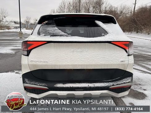 Certified 2023 Kia Sportage EX image 4