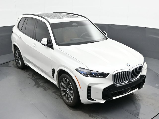 Used 2025 BMW X5 xDrive40i w/ M Sport Package AWD/4WD image 51