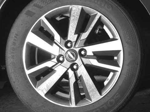 Used 2025 Nissan Versa SV image 15