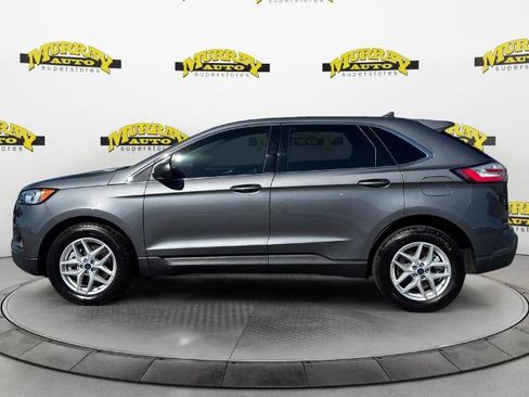 Certified 2022 Ford Edge SEL w/ Convenience Package image 2