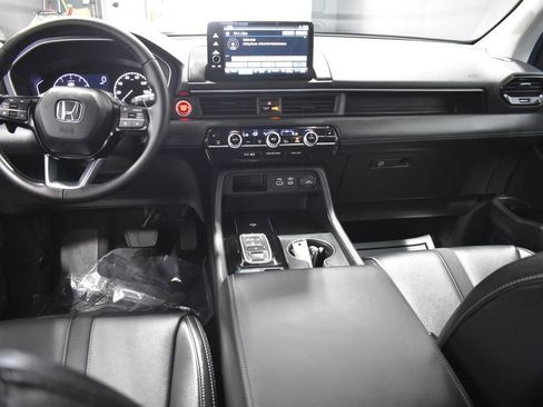 Used 2024 Honda Pilot EX-L image 13