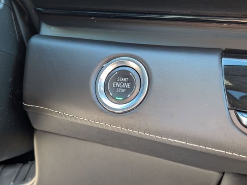 Used 2024 Cadillac Escalade Sport Platinum w/ LPO, ONYX Package image 19