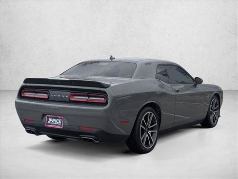Used 2023 Dodge Challenger R/T RWD image 5