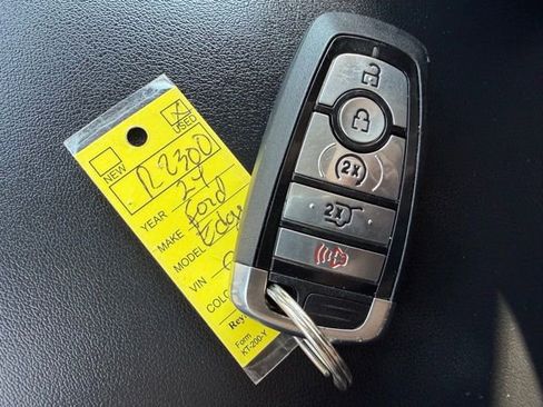 Used 2024 Ford Edge SEL w/ Convenience Package AWD/4WD image 49