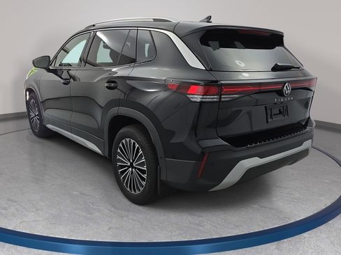 New 2026 Volkswagen Tiguan S FWD image 7