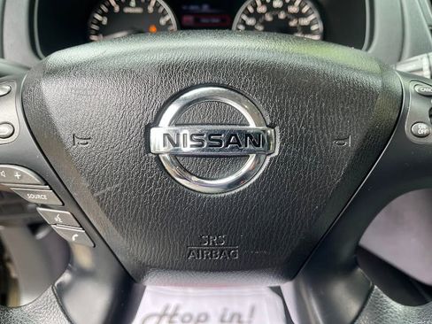 Used 2017 Nissan Pathfinder S AWD/4WD image 15