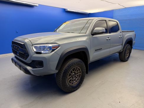 Used 2023 Toyota Tacoma SR5 image 4