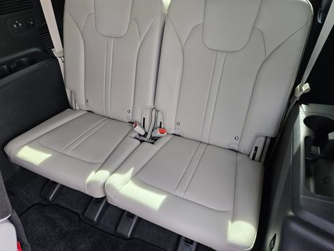 New 2025 Kia Sorento S w/ Panoramic Sunroof Package FWD image 23