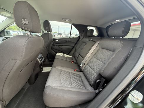 Used 2018 Chevrolet Equinox LT FWD image 5