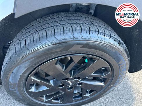 Certified 2023 Kia Sorento S w/ Panoramic Sunroof Package AWD/4WD image 18
