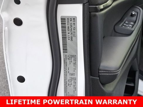 Used 2024 Jeep Grand Cherokee Altitude image 28