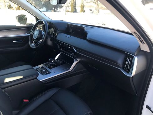 Used 2024 MAZDA CX-90 3.3 Turbo w/ Preferred Package image 2