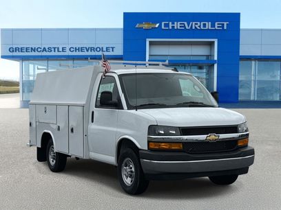 New 2025 Chevrolet Express 3500 w/ Power Convenience Package