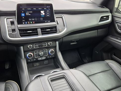 Used 2021 GMC Yukon SLT w/ SLT Luxury Package image 33