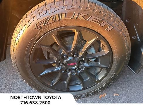 Used 2024 Toyota Tundra Limited image 11