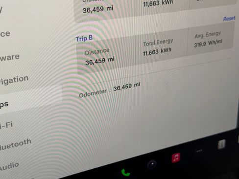 Used 2023 Tesla Model X image 23