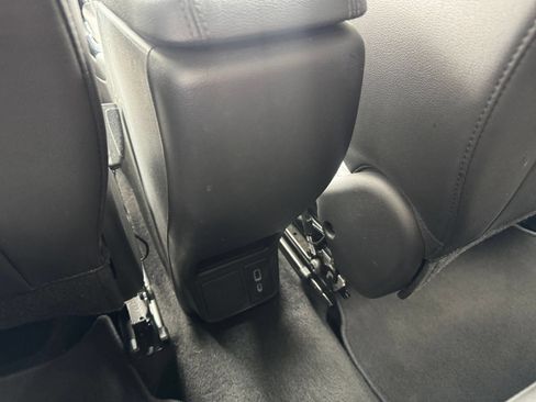 Used 2025 Buick Encore GX Preferred AWD/4WD image 21