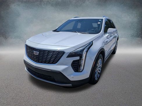 Used 2023 Cadillac XT4 Premium Luxury w/ Cold Weather Package FWD image 1